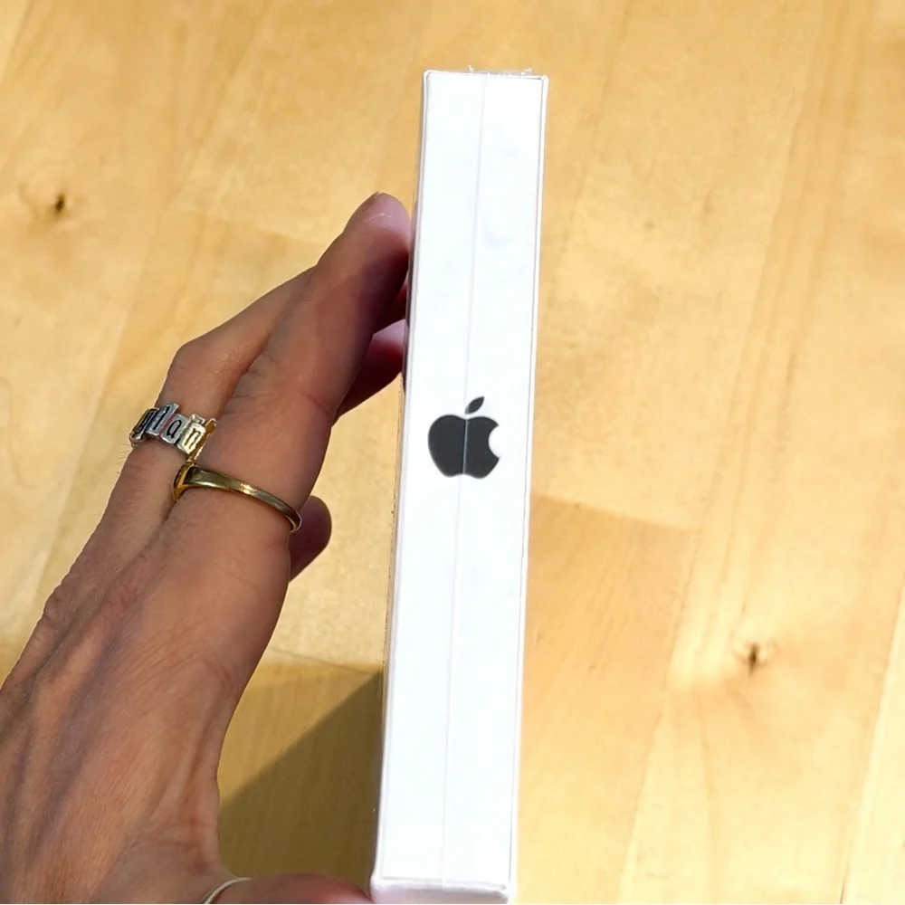 Apple Magic Keyboard in White